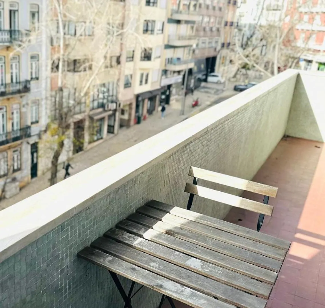 The Redondo House - No 4E2 - Comfortable One-Bedroom Apartment Lisboa